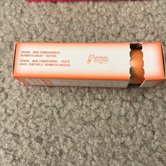 I tried this once, I bought the wrong shade, good condition concealer - Picture 3 of 4